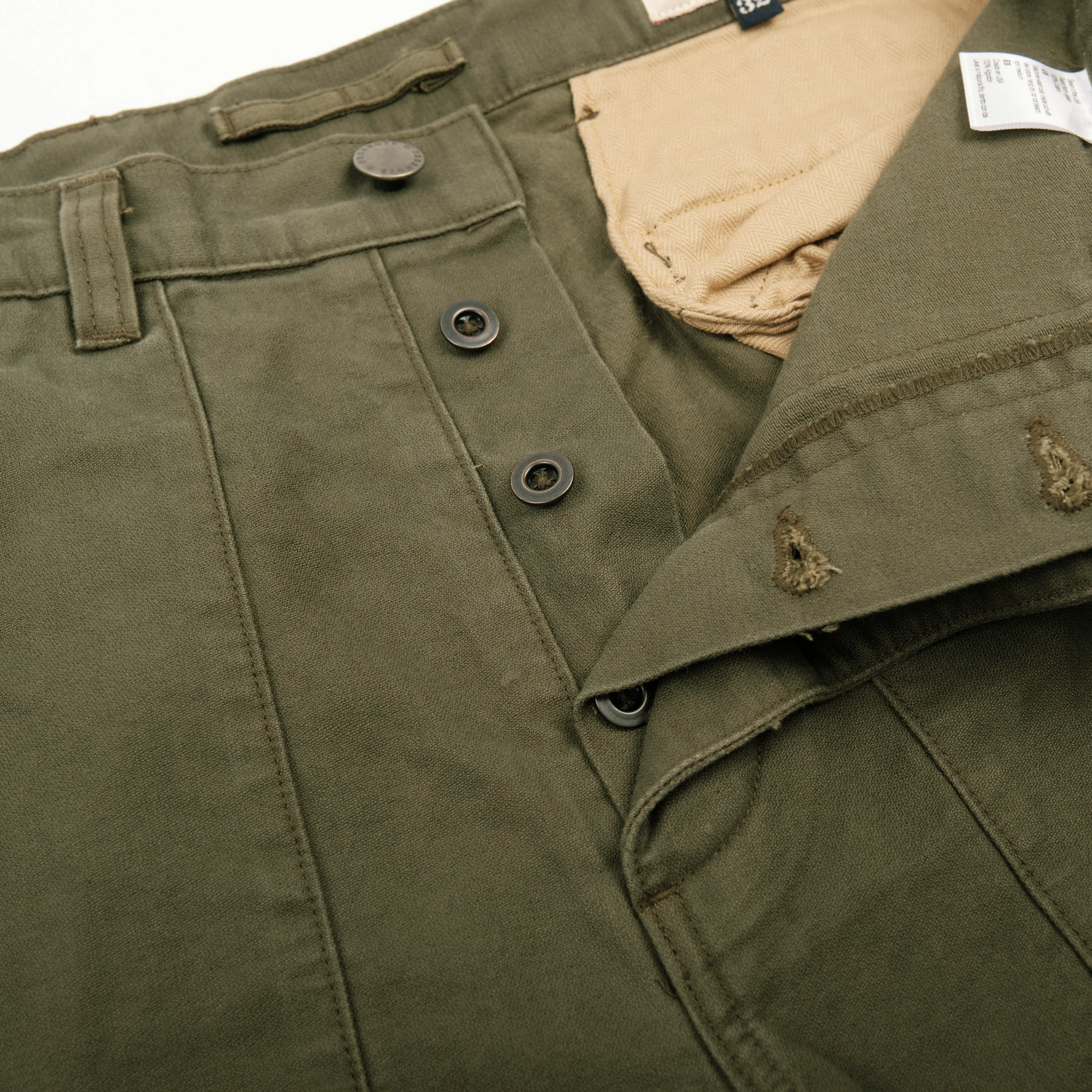 Vagabond Short Olive - Image 3